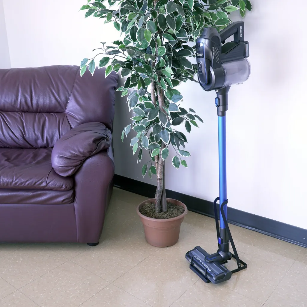 stand-universal-for-stick-vacs-metal-stand1 (1).webp